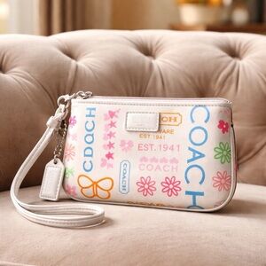 Y2K COACH POPPY WRISTLET VINTAGE